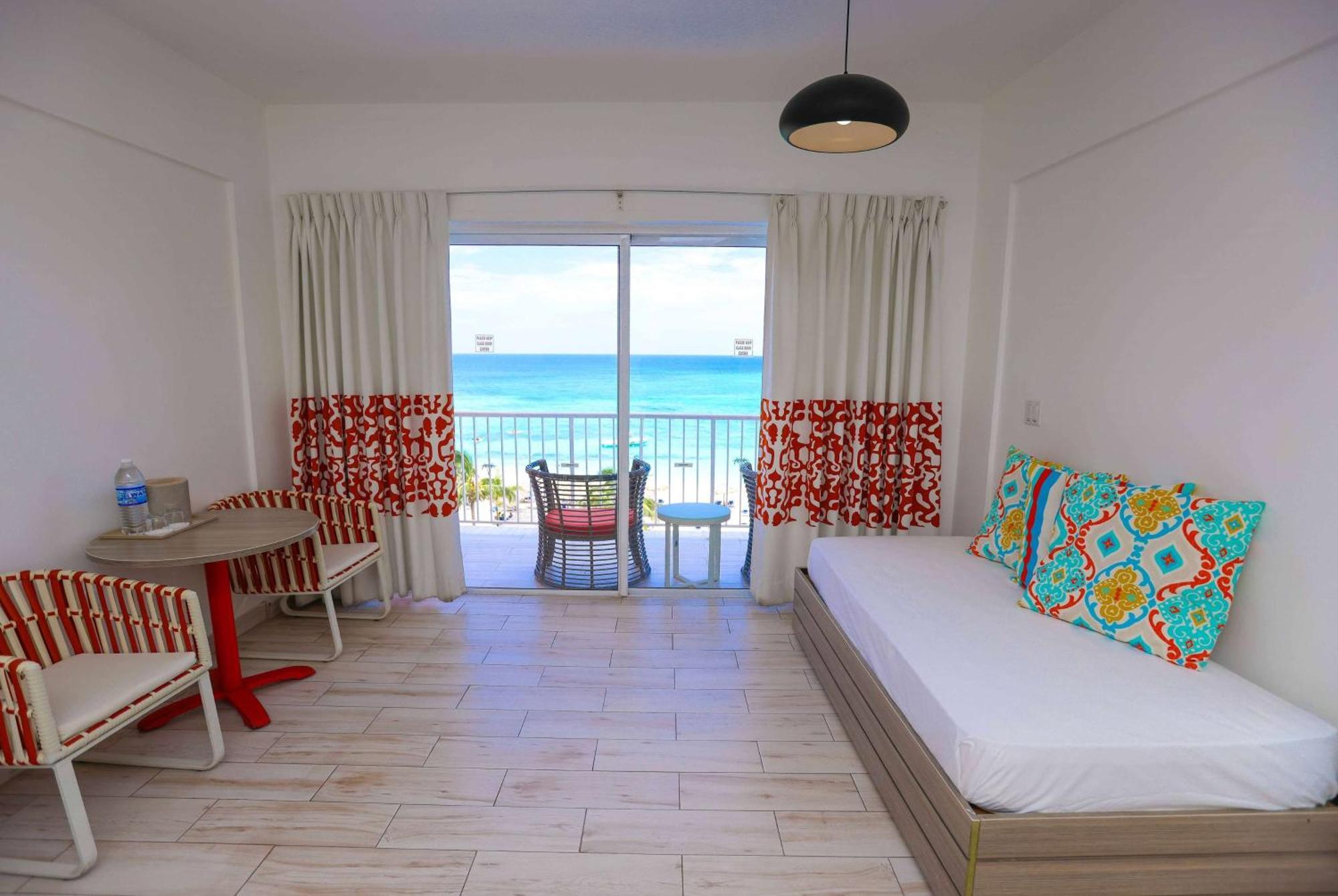 Grand Decameron Cornwall Beach, A Trademark All-Inclusive Resort Montego Bay Kültér fotó