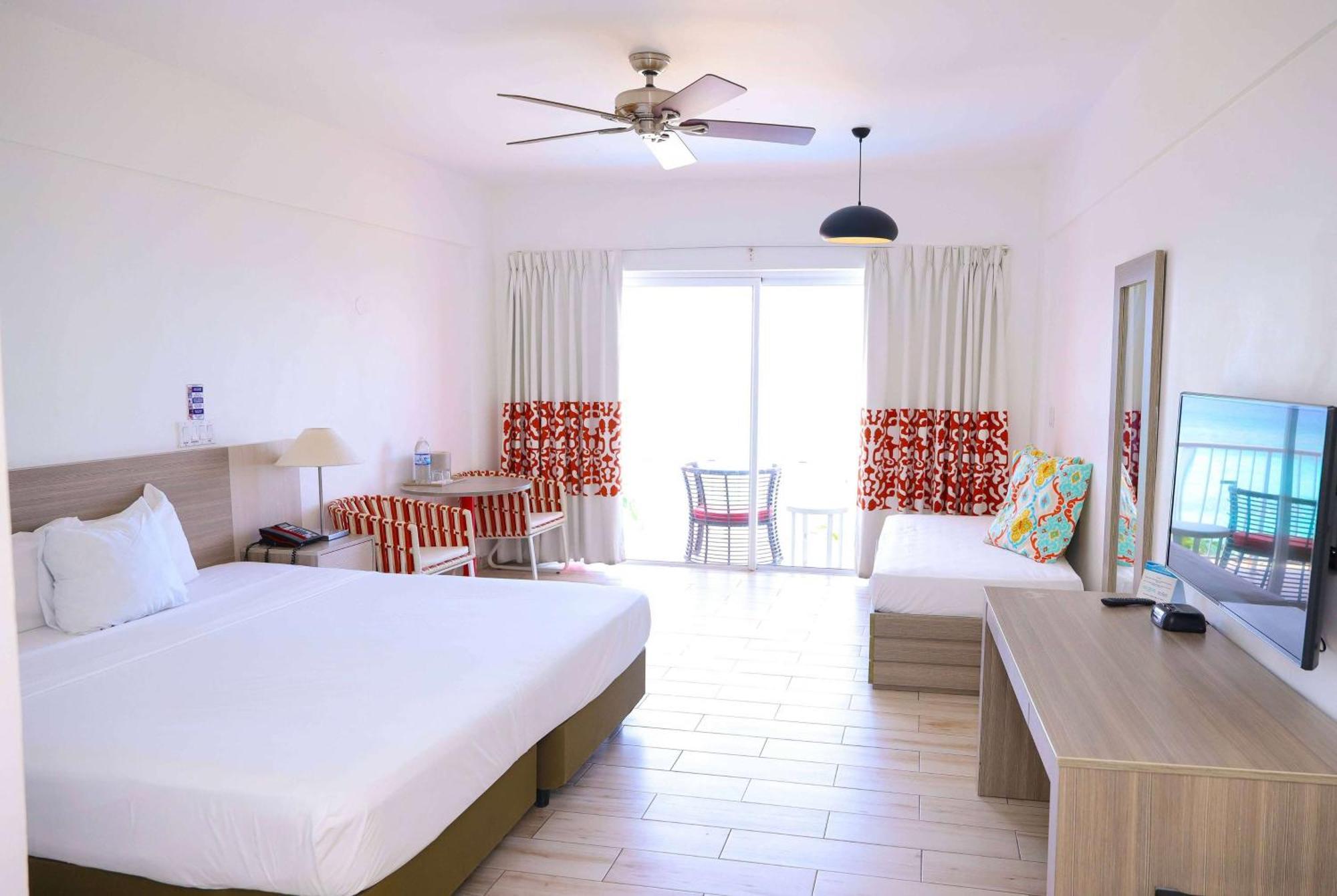 Grand Decameron Cornwall Beach, A Trademark All-Inclusive Resort Montego Bay Kültér fotó
