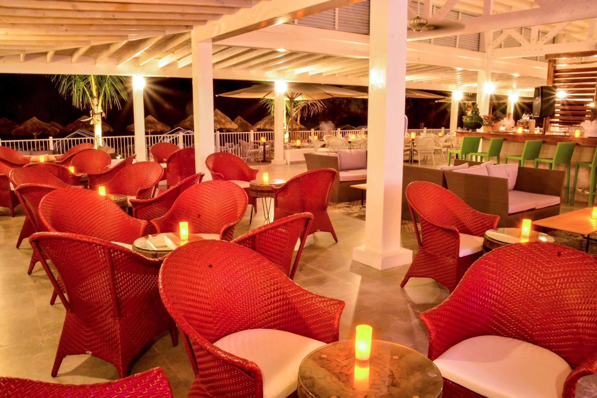 Grand Decameron Cornwall Beach, A Trademark All-Inclusive Resort Montego Bay Kültér fotó