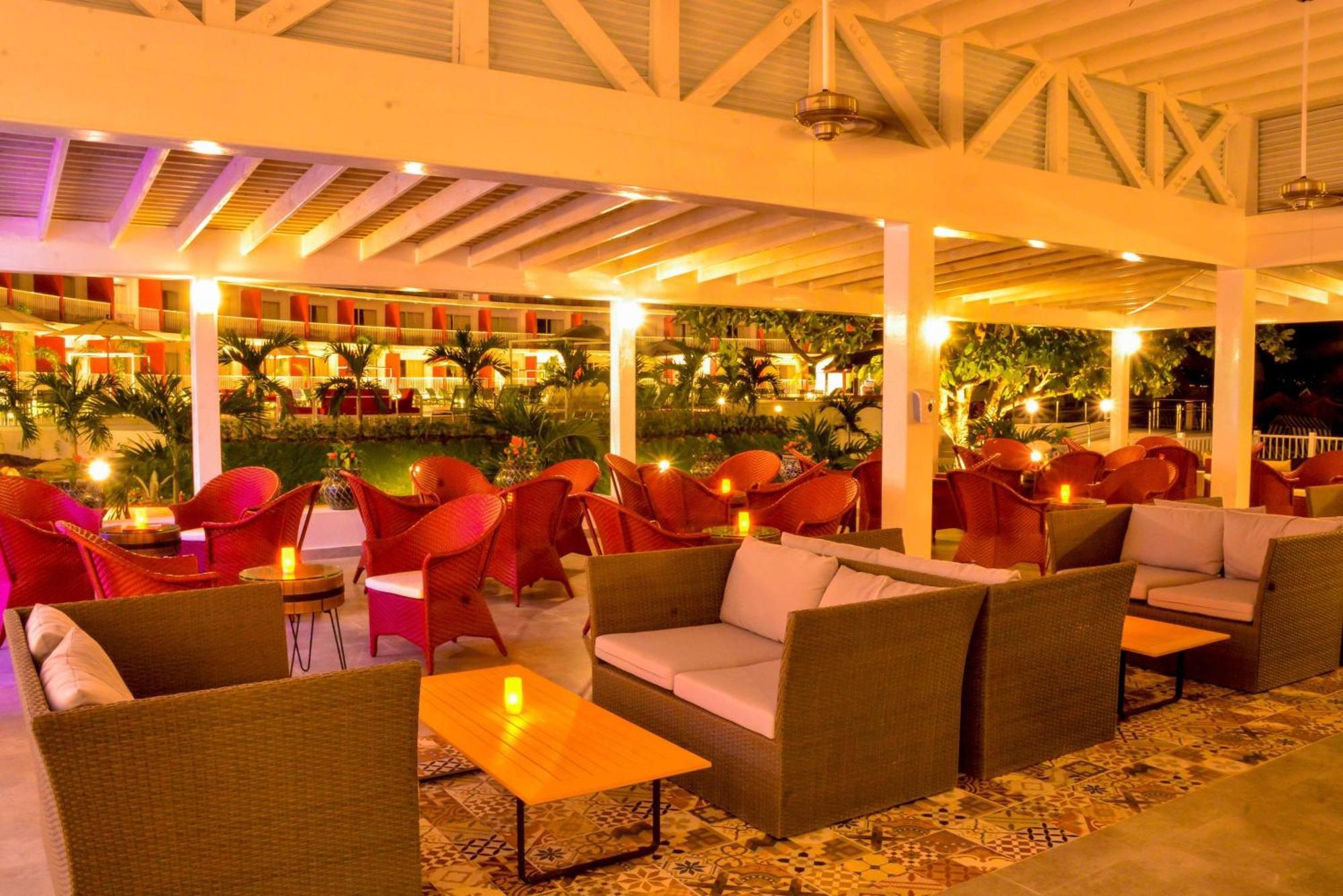 Grand Decameron Cornwall Beach, A Trademark All-Inclusive Resort Montego Bay Kültér fotó
