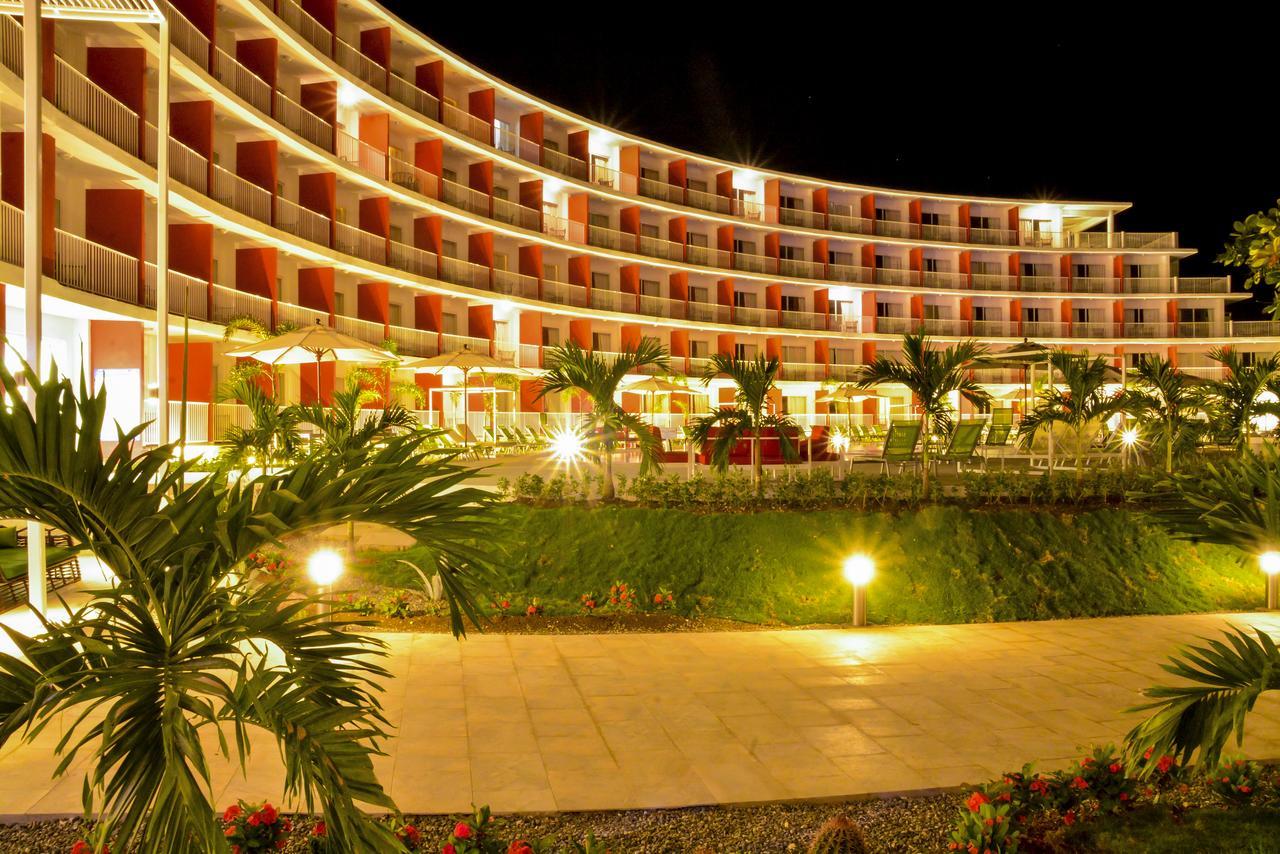 Grand Decameron Cornwall Beach, A Trademark All-Inclusive Resort Montego Bay Kültér fotó