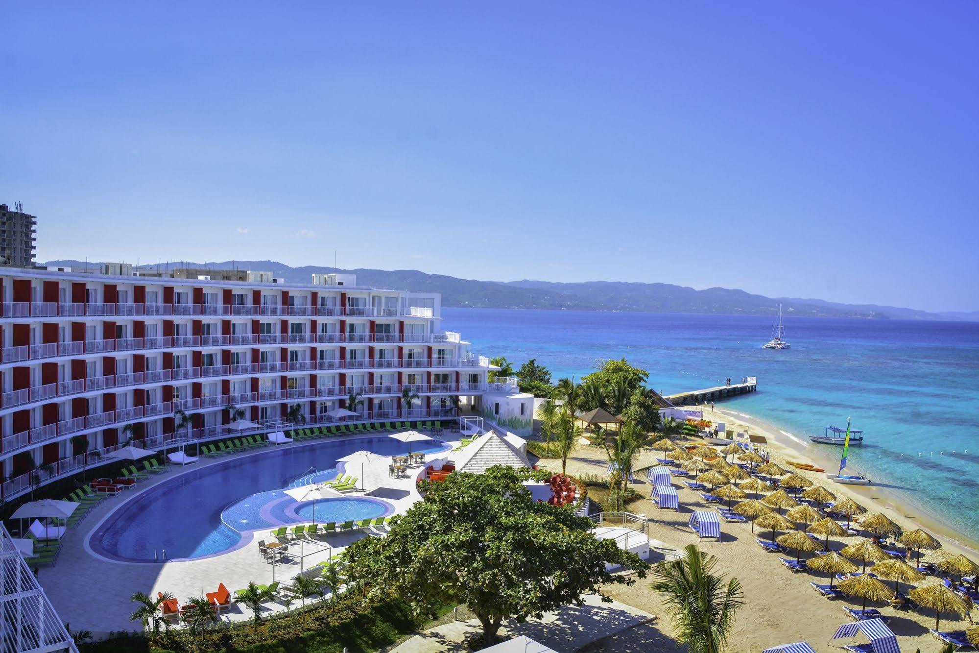 Grand Decameron Cornwall Beach, A Trademark All-Inclusive Resort Montego Bay Kültér fotó